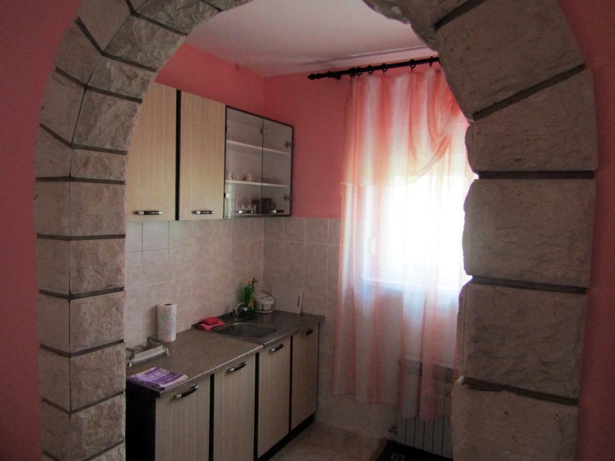 Apartmani Lovro Ogulin Exterior photo