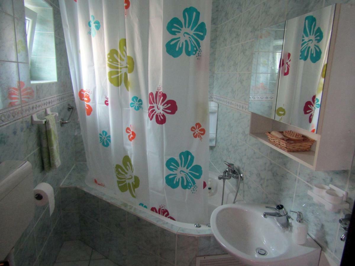 Apartmani Lovro Ogulin Exterior photo